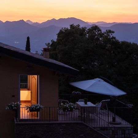 La Casetta, Appartamento Con Vista Lago E Montagne ซานเซโน ดี มอนตาญญา ภายนอก รูปภาพ